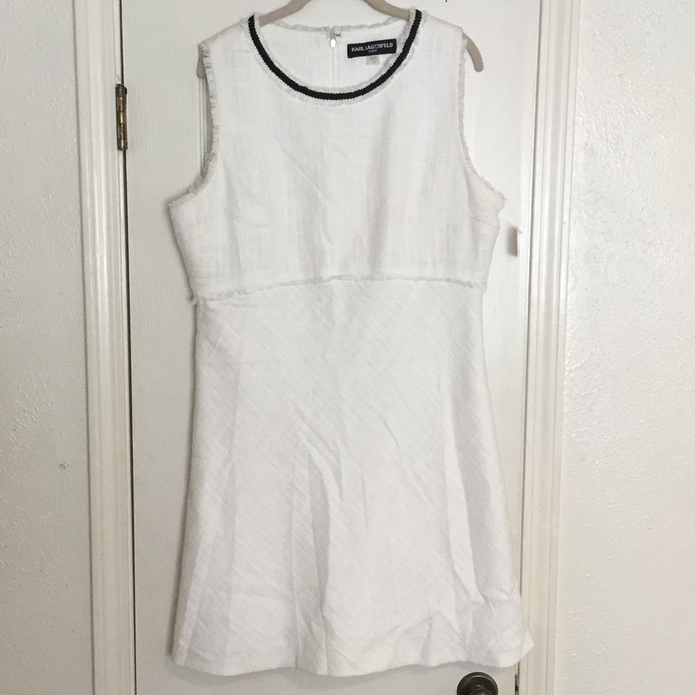 NWT Karl Lagerfeld Paris White Textured Sleeveless Dress with Black Neck Trim